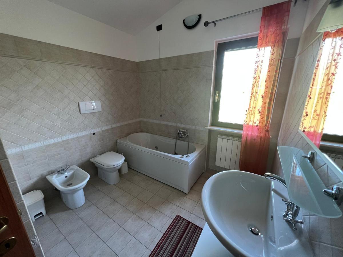 Casa Meraviglia Apartment Montesilvano Marina Екстериор снимка